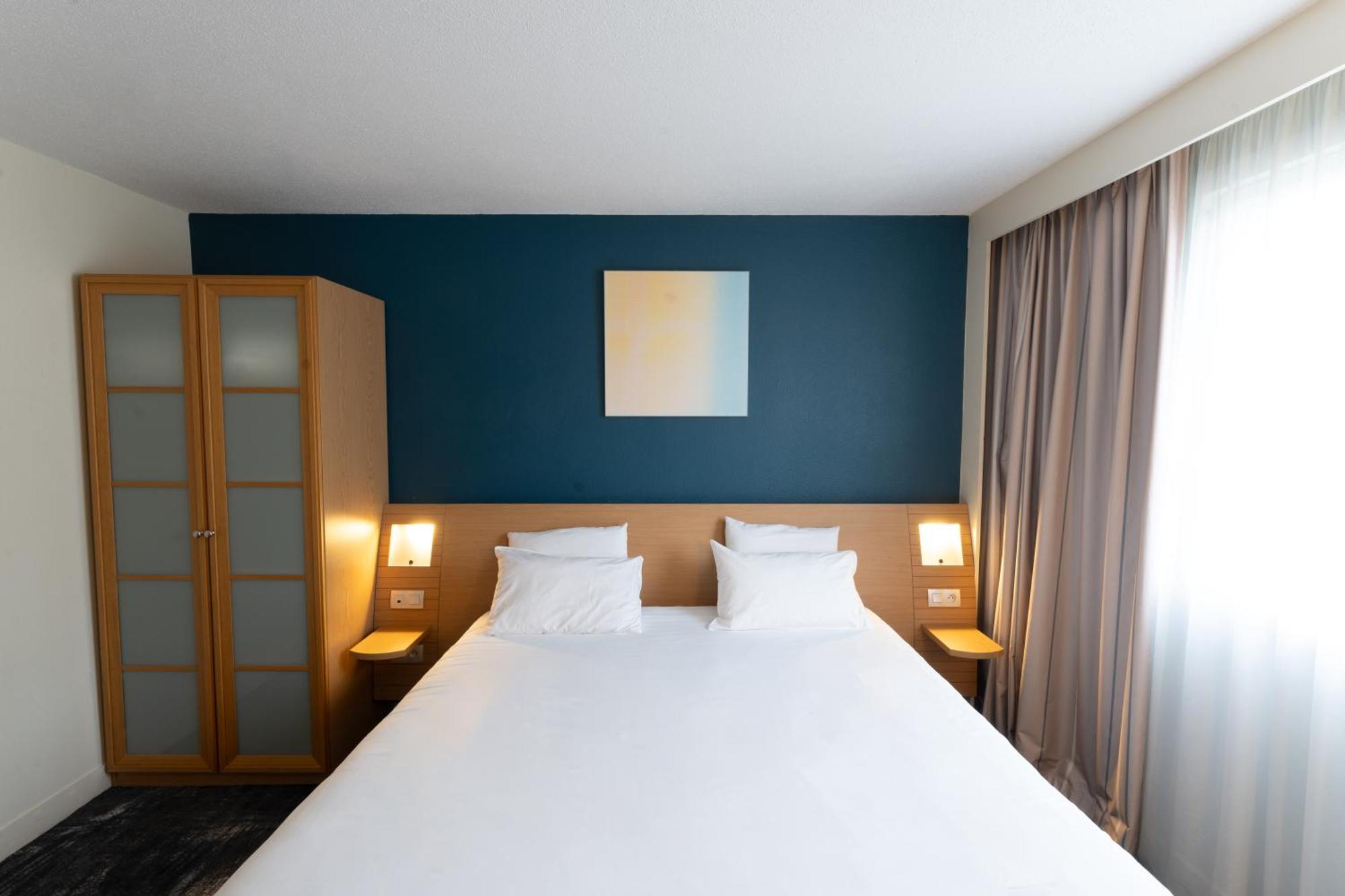 Novotel Nantes Centre Bord De Loire Экстерьер фото