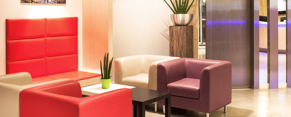 Novotel Nantes Centre Bord De Loire Экстерьер фото